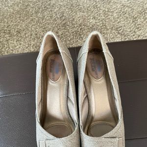 Life Stride Velocity Ladies Wedges. NIB SZ 7 $20